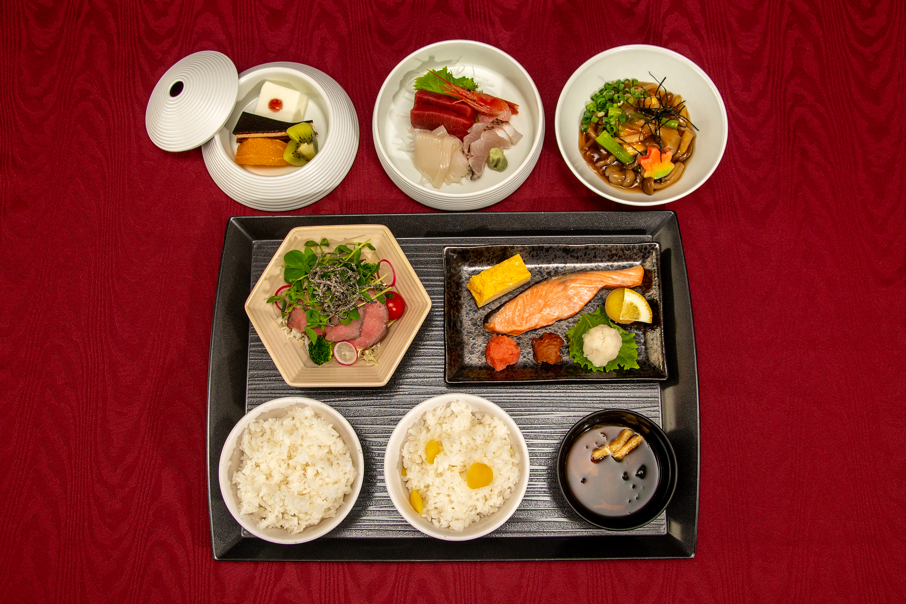朝食